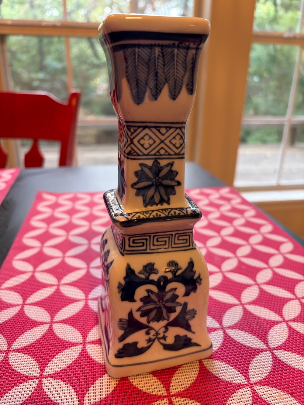 Beautiful vintage Chinoiserie blue and white porcelain candlestick holder. 8”